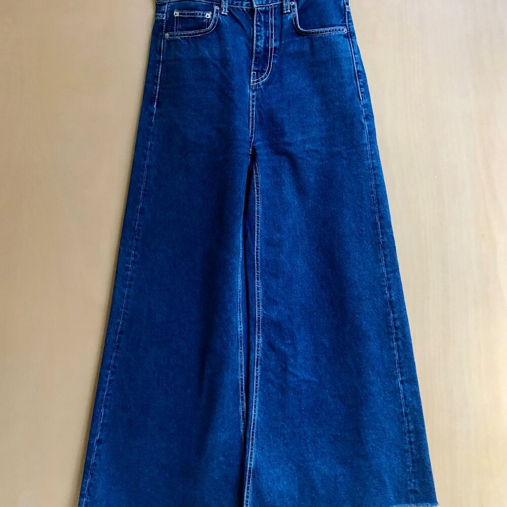 Zara Woman Premium Denim Collection High-Waist, Wide Leg, Medium Blue Wash US 4